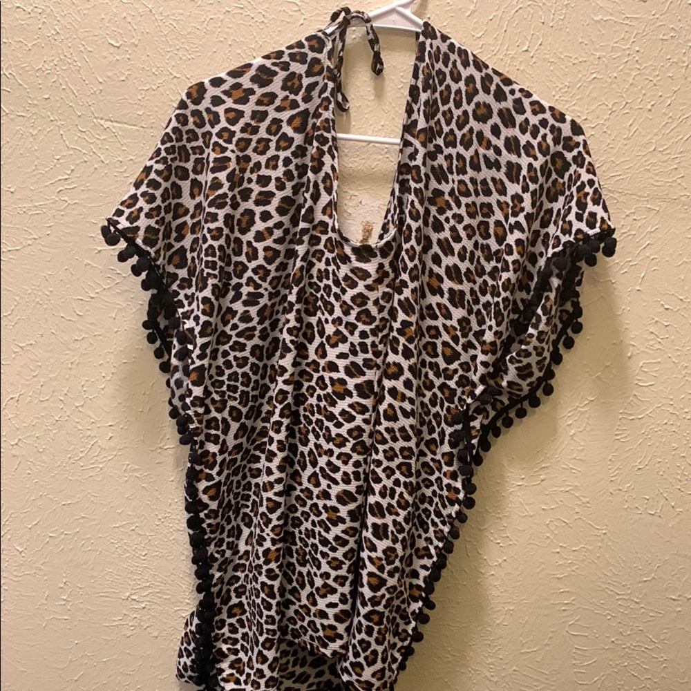 Leopard Print Women's Top with Black Trim size S